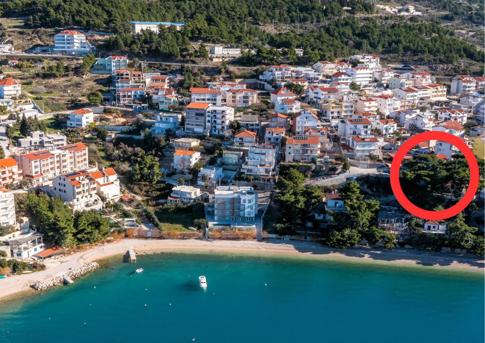 Urban Edge - Beach Apartments Omiš Esterno foto
